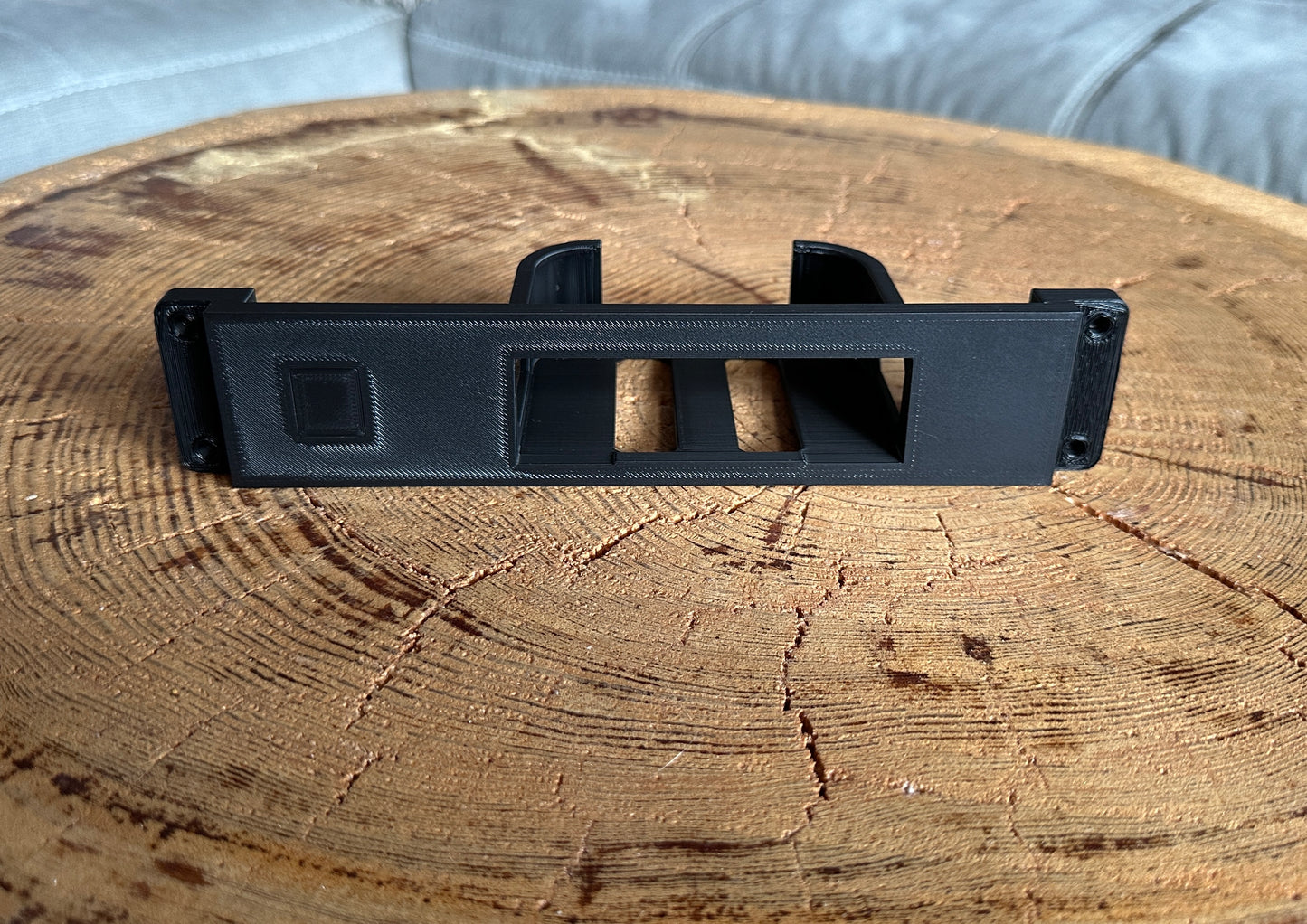 10 Zoll, 19 Zoll Rackmontage Panel 1 HE Philips HUE Bridge