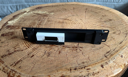 10 Zoll, 19 Zoll Rackmontage Panel 1 HE tado Bridge