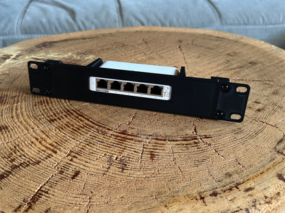 10 Zoll, 19 Zoll Rackmontage Panel 1 HE Ubiquiti UniFi USW-Flex-Mini Switch