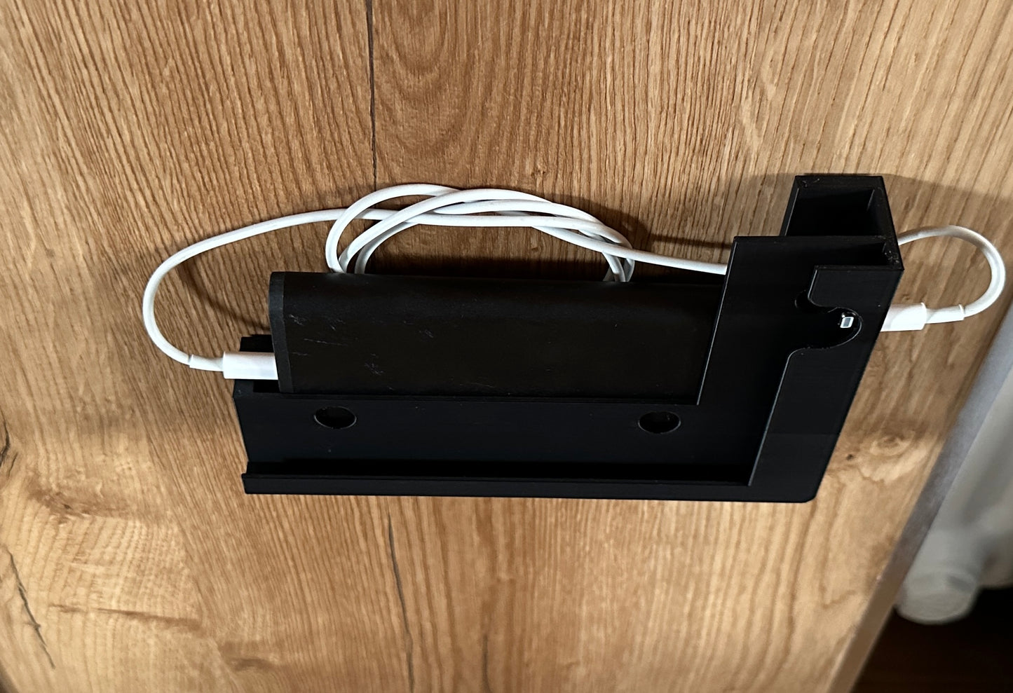 Apple iPad 2020 2021 8. 9. Gen 10,2 Zoll Wandhalterung mit Powerbank Fach