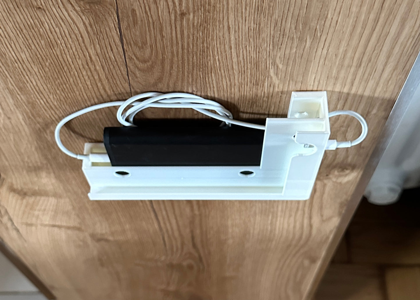 Apple iPad 2020 2021 8. 9. Gen 10,2 Zoll Wandhalterung mit Powerbank Fach