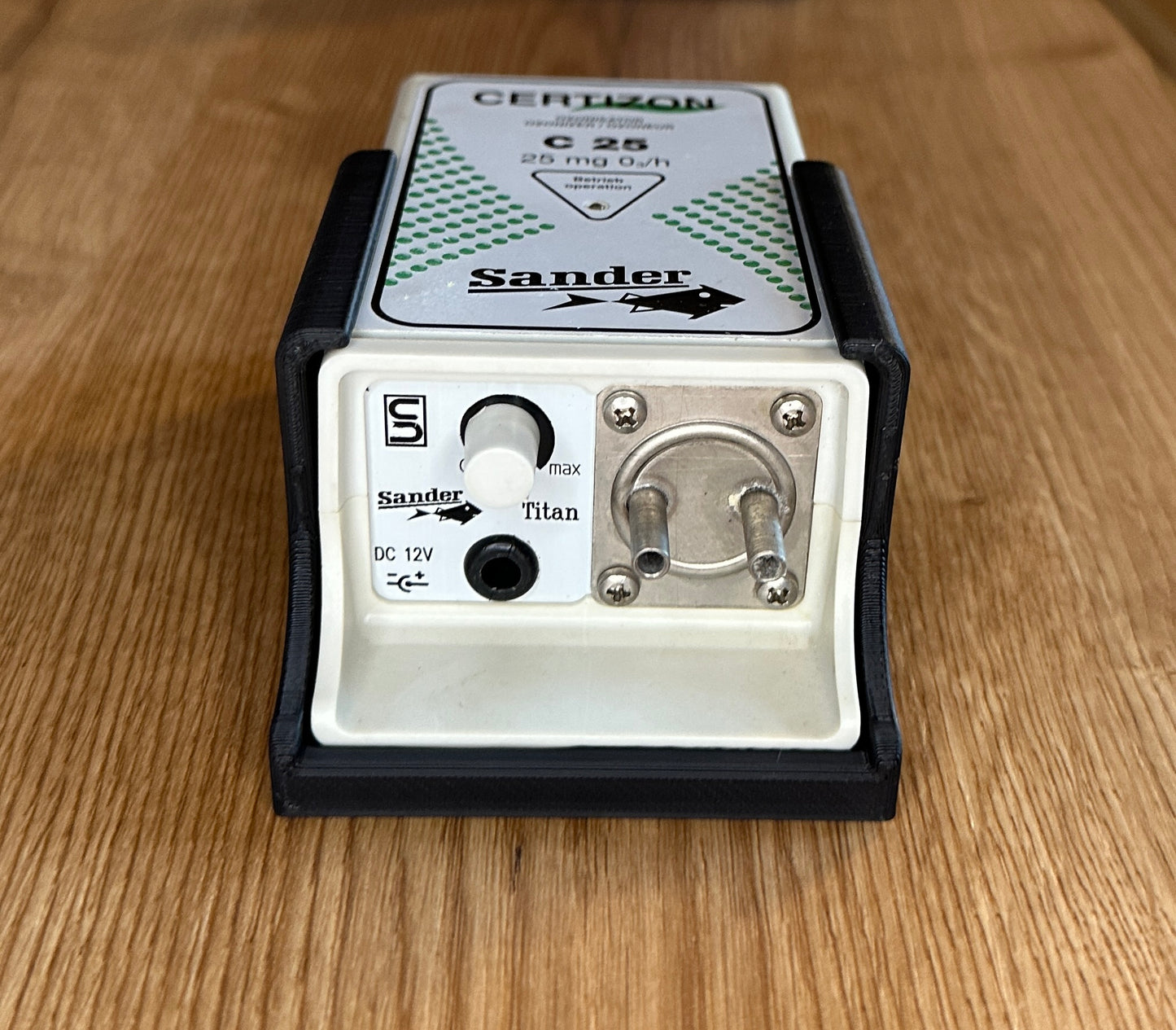 Sander Certizon Ozonisator Modelle C25-C200 Wandhalterung